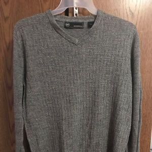Weatherproof V-neck sweater